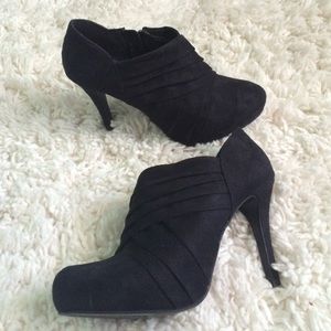 Mossimo black high heel booties