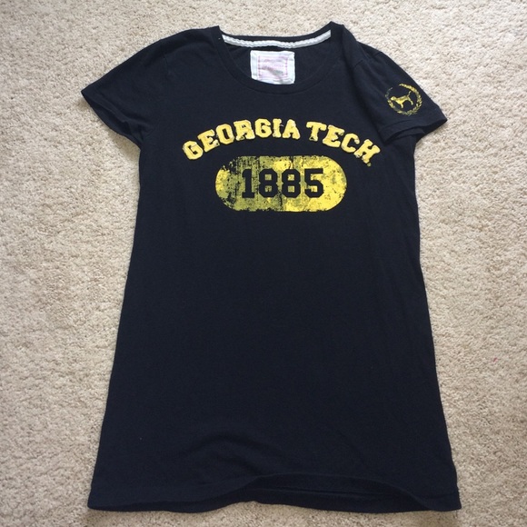 Victoria's Secret pink tee;) - Picture 1 of 2