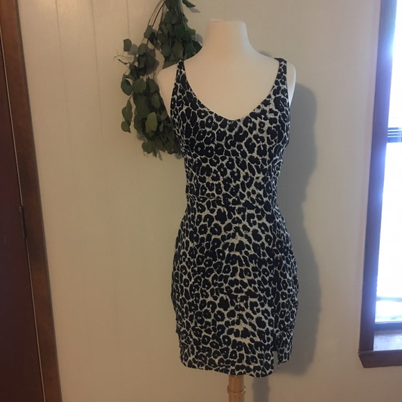 ✨MYNE✨ Beautiful leopard cocktail dress