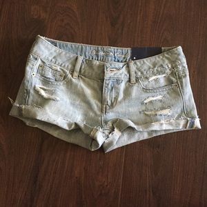American eagle light denim destroyed shorts NEW