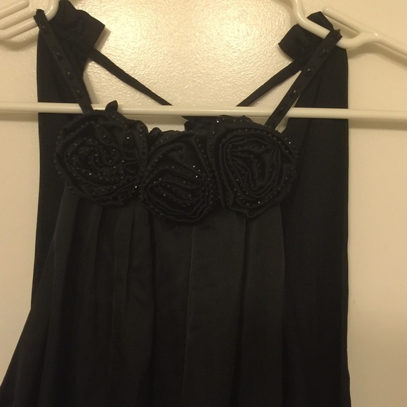 Black top - Picture 2 of 4