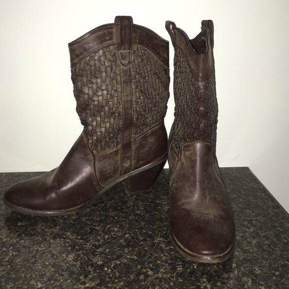 Forever 21 Brown Cowboy Boots size 6
