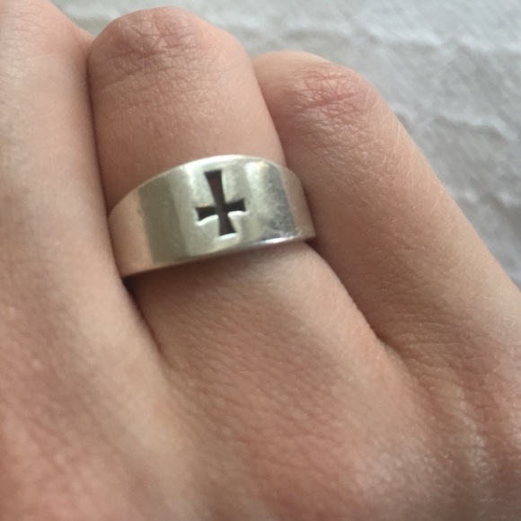 James Avery Cross Ring! FLASH SALE 🎉✨
