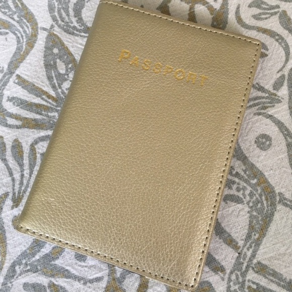 ✈️ J Crew Passport Cover ✈️