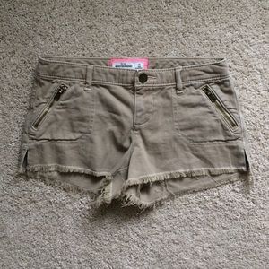 Abercrombie ripped shorts