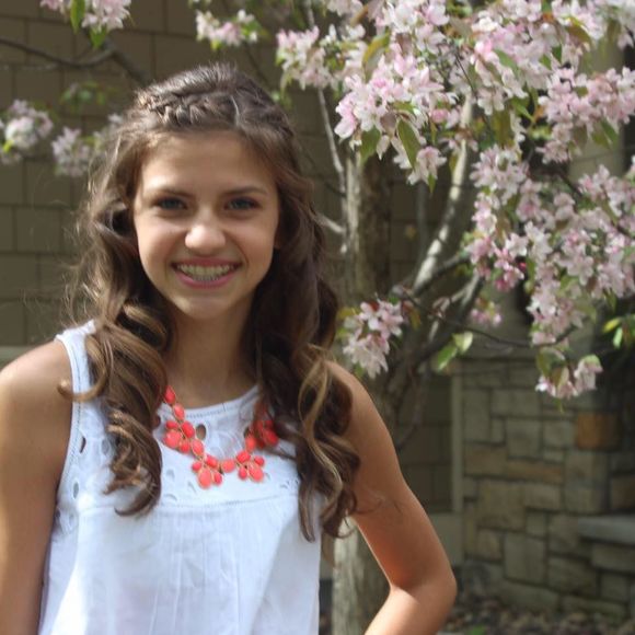 Meet your Posher, Ella - Picture 1 of 1