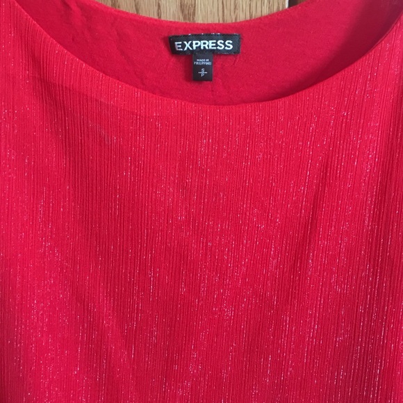 Express red blouse - Picture 2 of 2