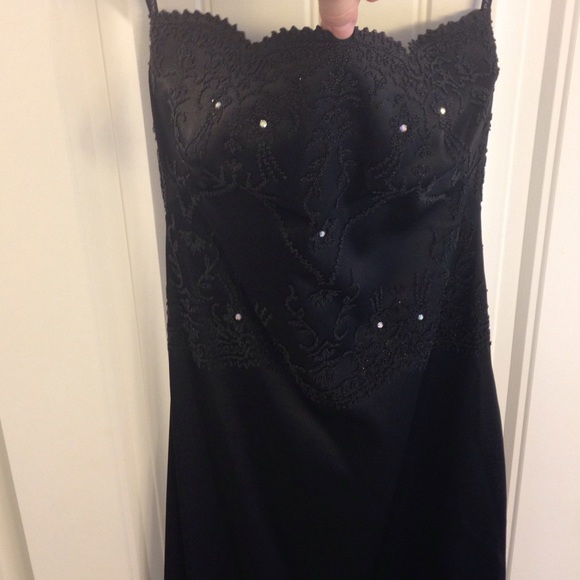 ✅SOLD✅💃🏻Black formal gown💃