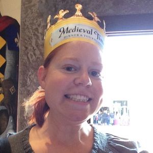 Meet your Posher, Christy