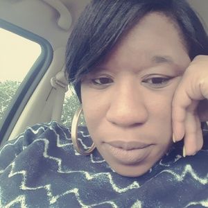 Meet your Posher, Delisha