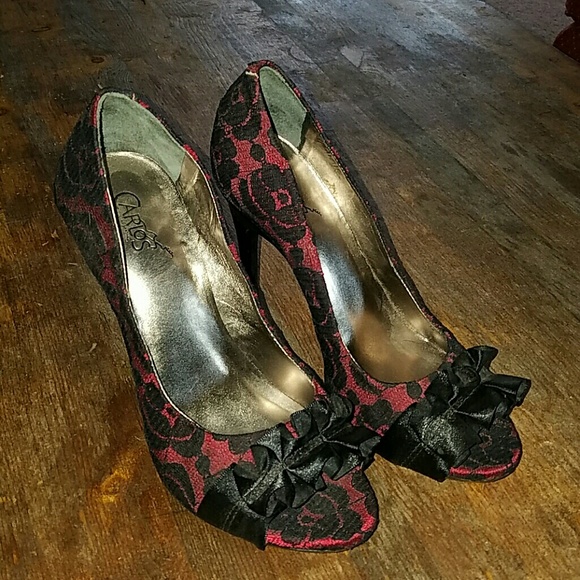 Lace overlay peep-toe pumps