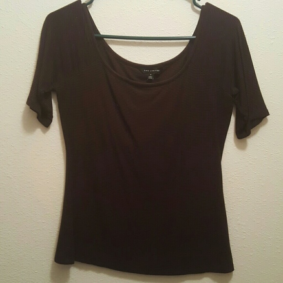 Brown short sleeve shirt