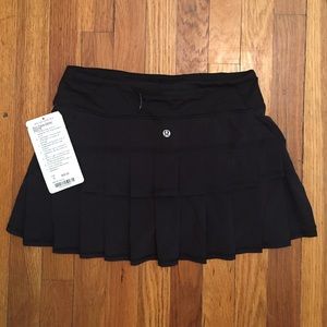 Lululemon Black Run: Pace Setter Skirt - size 4