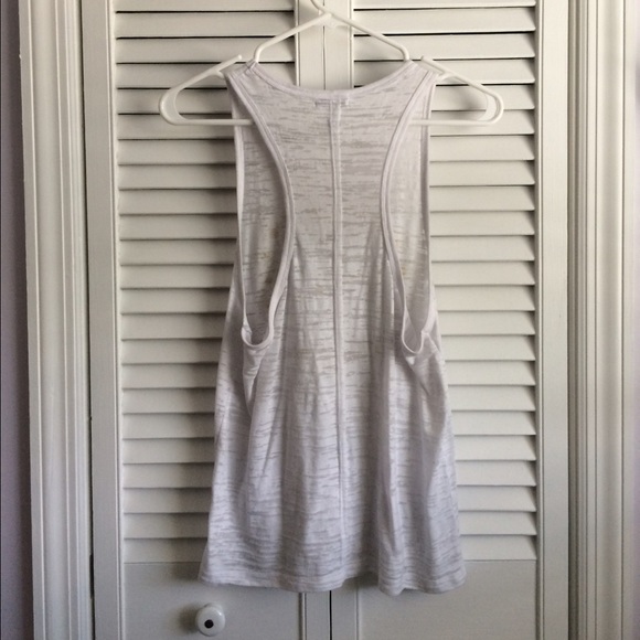 O'Neill Tank Size XS - Picture 3 of 3