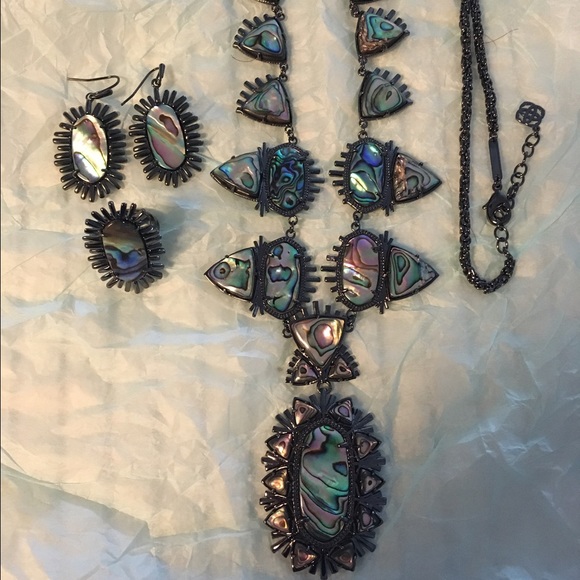 SOLD Kendra Scott abalone set