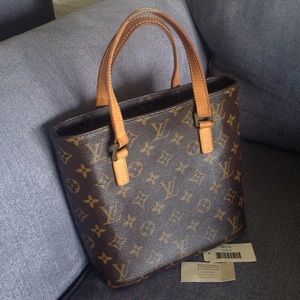 🚩SOLD🚩Authentic Louis Vuitton Vavin PM