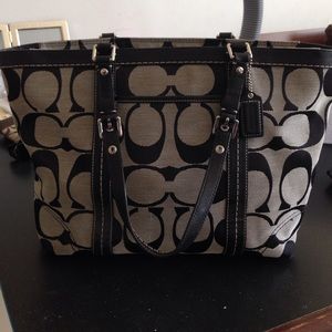 Authentic coach purse