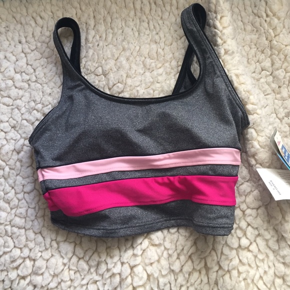 New never worn sports bra