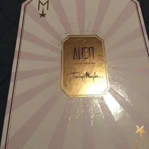 Alien Thierry Mugler box set