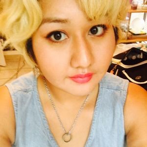 Meet your Posher, Crystal