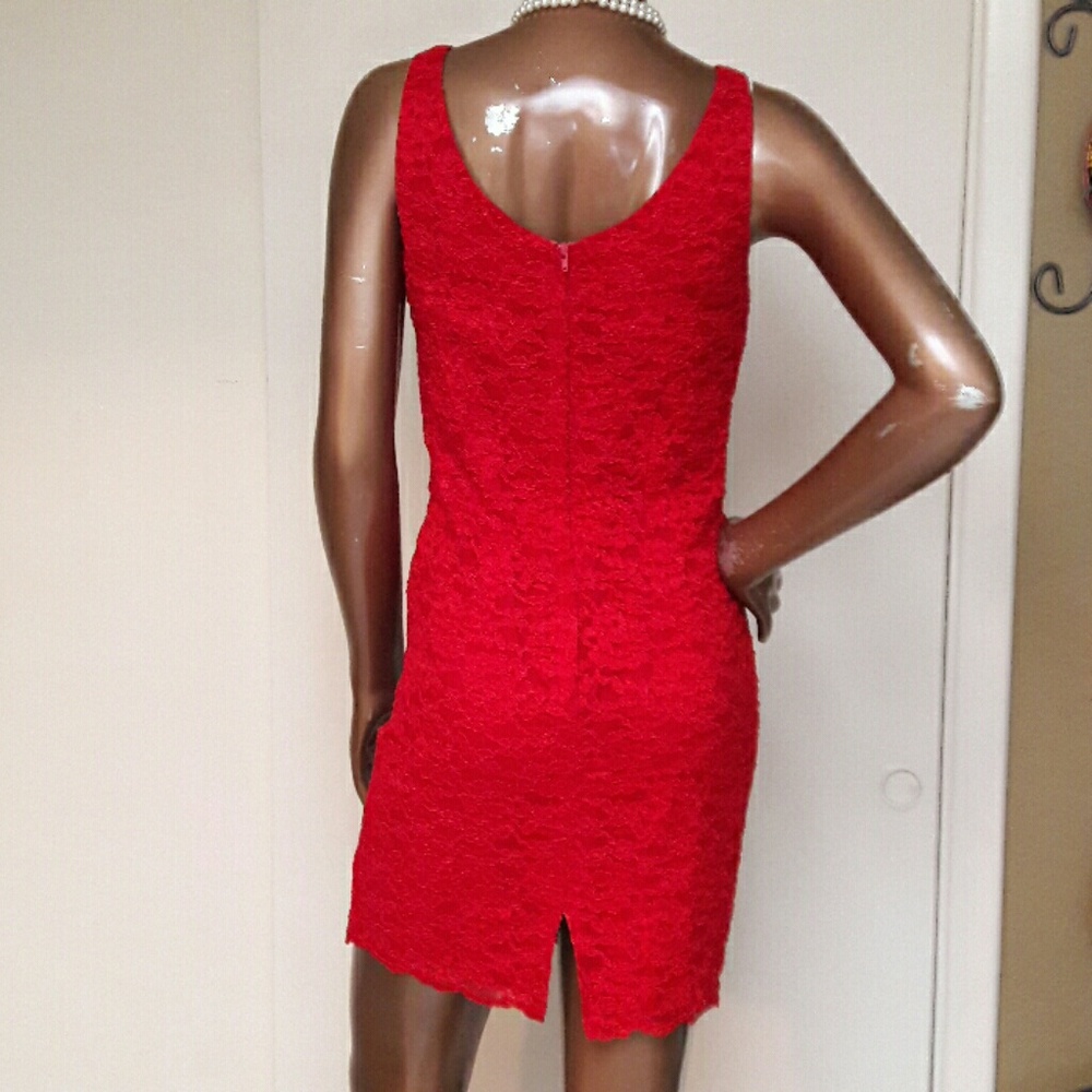Deep Sweet Heart Red Lace Dress by Granite - Picture 3 of 5