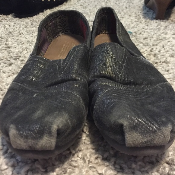 gray toms - Picture 3 of 3