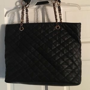 Cute black ALDO shoulder bag!
