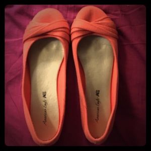 American Eagle orange twist flats