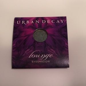 Urban Decay eye shadow - lounge