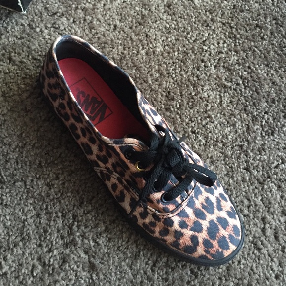 Shoes - Picture 2 of 2