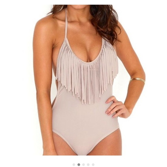 🆕Padded One Piece Fringed Swimsuit Swimwear - Picture 2 of 3