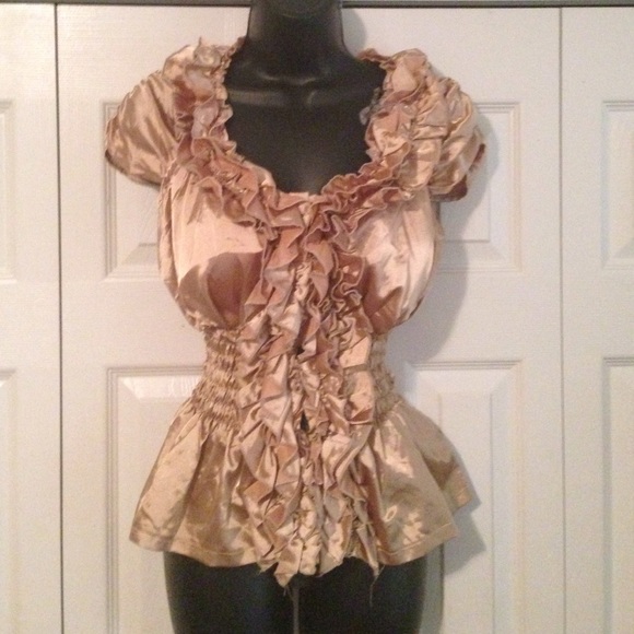 Cap sleeve ruffled detailed blouse