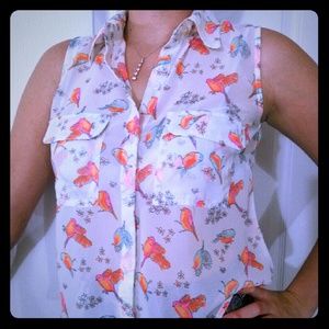 NEW Sleeveless Top Bird Hi-Low Top Size XS S