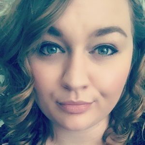 Meet your Posher, Keri