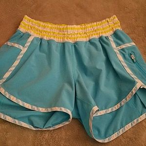 Lululemon track attack shorts sz 6 spry blue