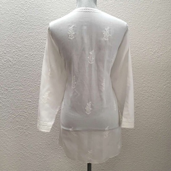 Plus size lovely tunic/swim cover up - Picture 3 of 4