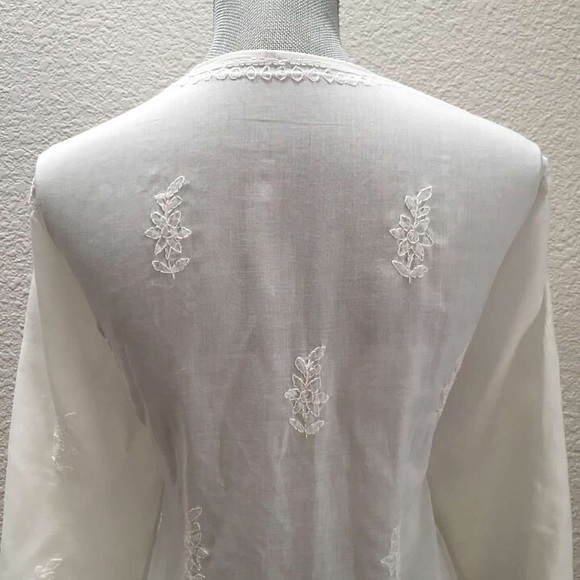 Plus size lovely tunic/swim cover up - Picture 4 of 4