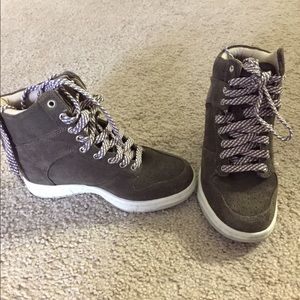 ❌S O L D ❌Steve Madden Wedge Sneaker