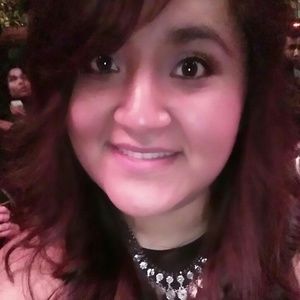 Meet your Posher, Mayra