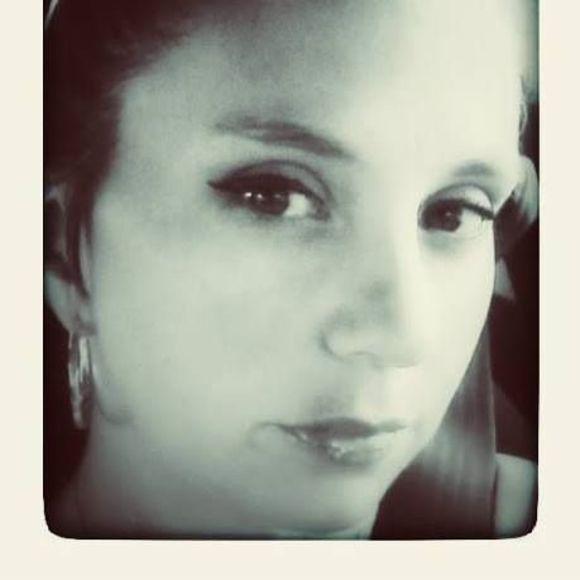 Meet your Posher, Rachel - Picture 1 of 1