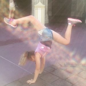 Meet your Posher, Hannah