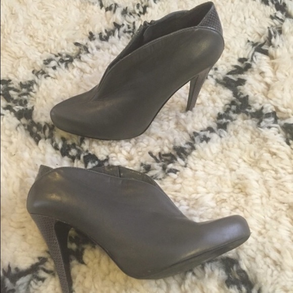 Comfy Nine West Booties