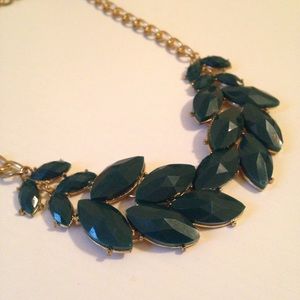 Beautiful emerald statement necklace