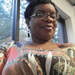 Meet your Posher, Monica