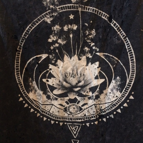 Urban Outfitters Graphic Open-Back Tank - Picture 2 of 3