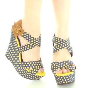 💛💙Qupid polka dot wedges💙💛