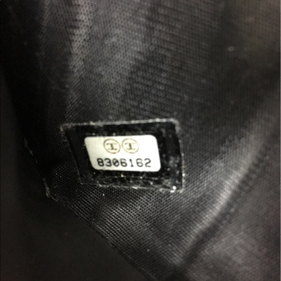 💔 SOLD 💔 CHANEL Caviar Zip Wallet - Picture 6 of 6