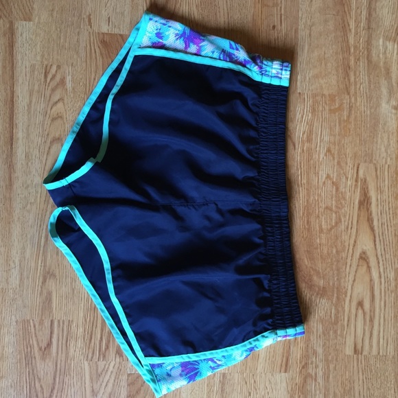 Navy blue athletic shorts - Picture 1 of 2