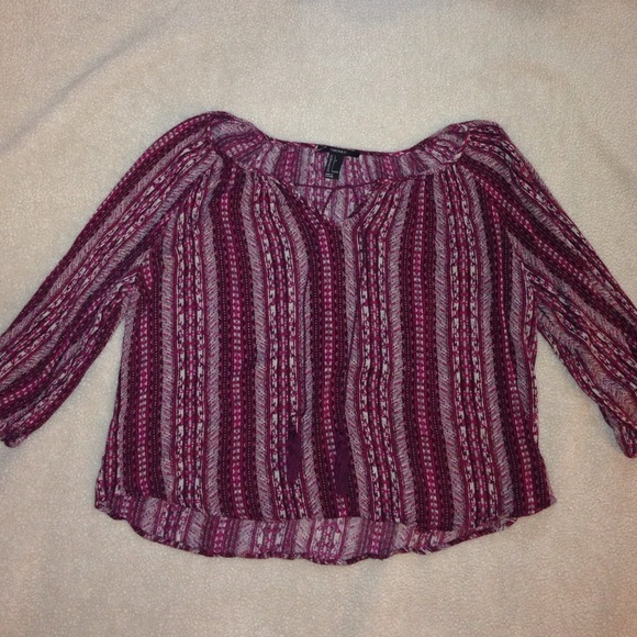 Quarter length maroon shirt - Picture 1 of 3
