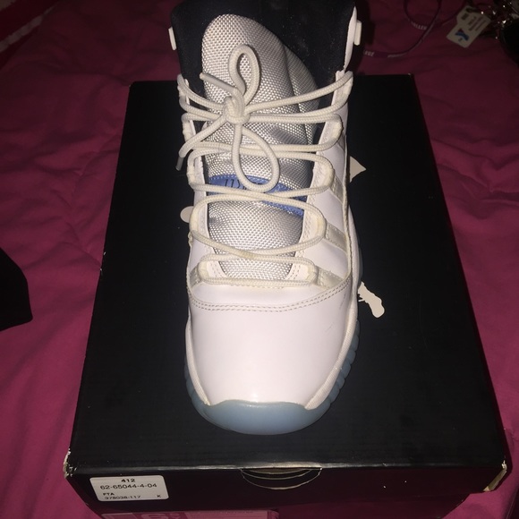 Jordan legend 11s. Size 6.5